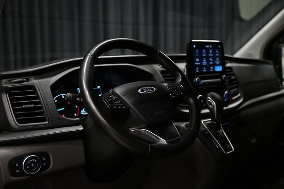 Ford Transit Custom 18 of 30
