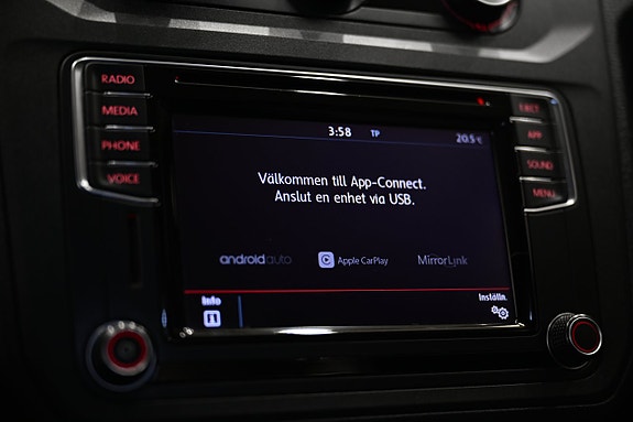 Volkswagen Caddy 28 of 30