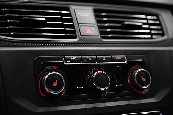Volkswagen Caddy 29 of 30