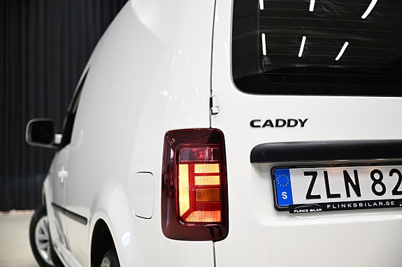 Volkswagen Caddy 18 of 30