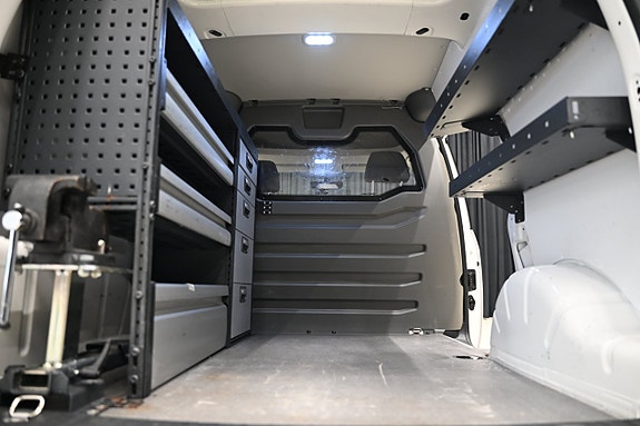 Volkswagen Caddy 10 of 30