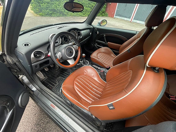 MINI Cooper S 8 of 10