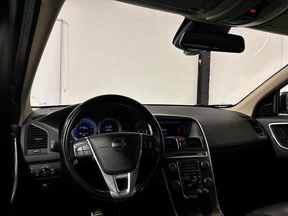 Volvo XC60 24 of 30