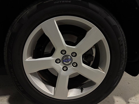 Volvo XC60 19 of 30