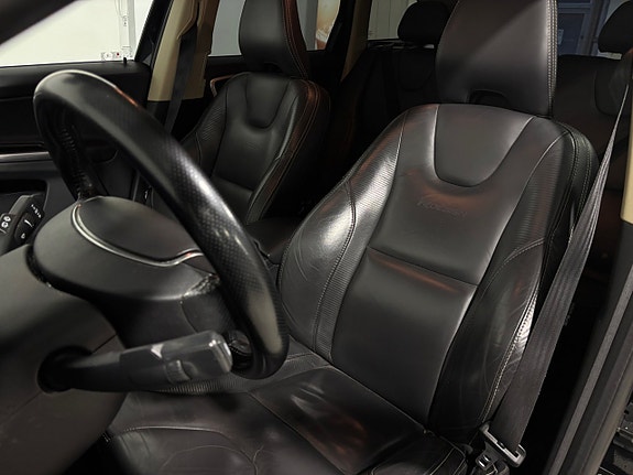 Volvo XC60 28 of 30