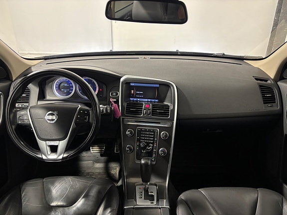 Volvo XC60 23 of 30