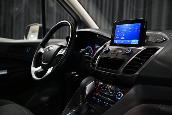 Ford Transit Connect 28 of 28