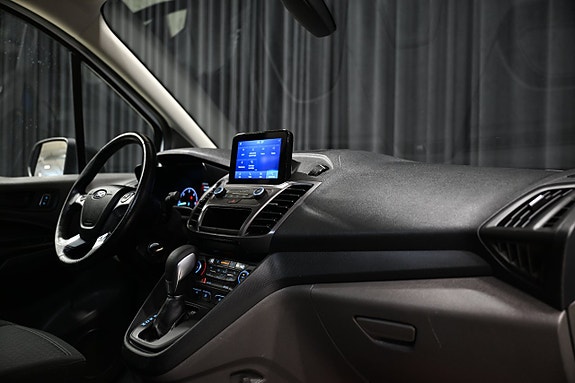 Ford Transit Connect 25 of 28