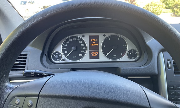 Mercedes-Benz B180 d 5 of 9