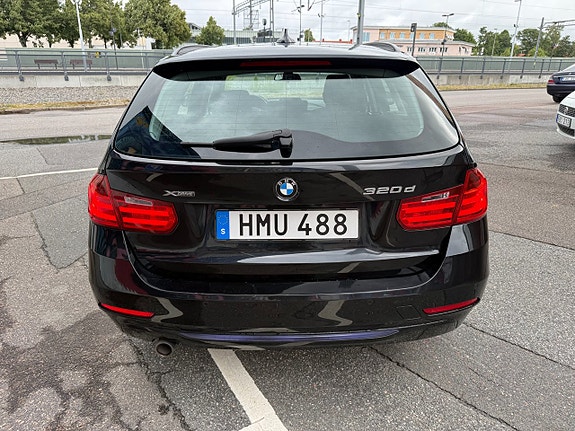 BMW 320d 2 of 5