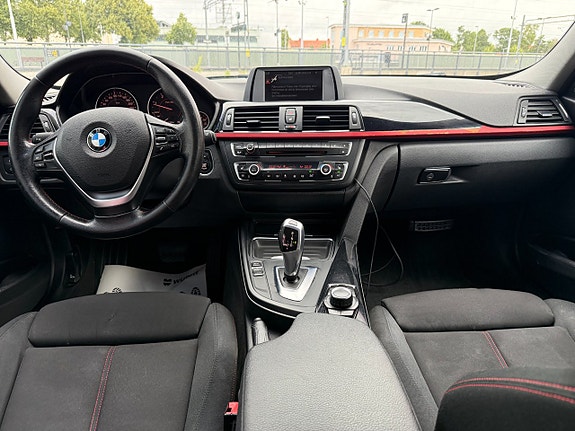 BMW 320d 10 of 15