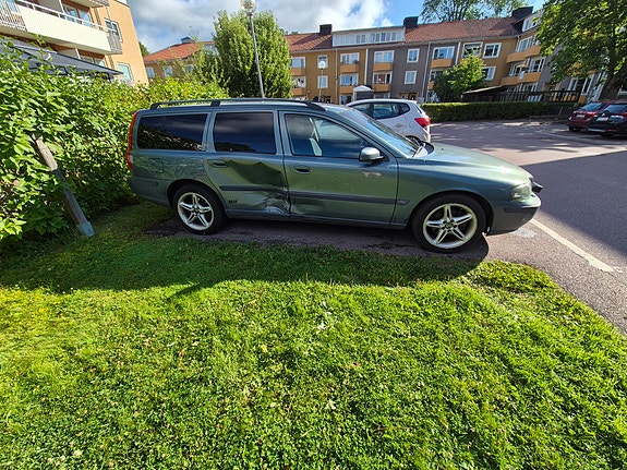 Volvo V70 5 of 5