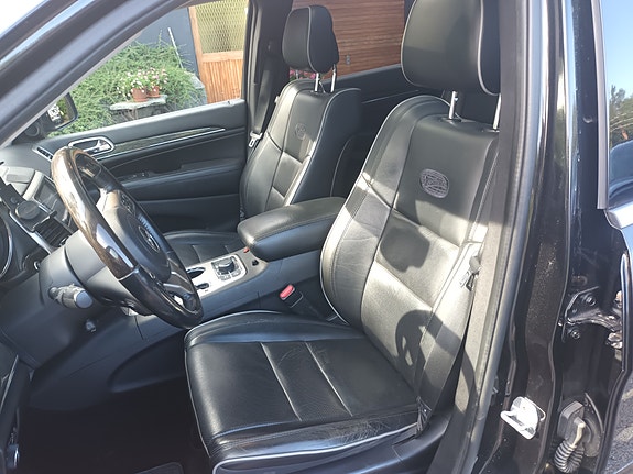 Jeep Grand Cherokee 4 of 5