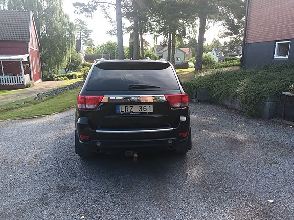 Jeep Grand Cherokee 3 of 5
