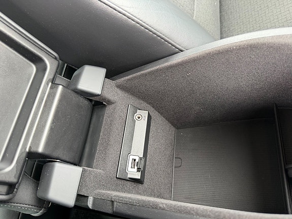 Volvo V70 25 of 30