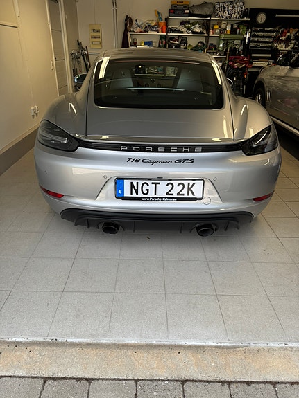 Porsche 718 Cayman GTS 3 of 5