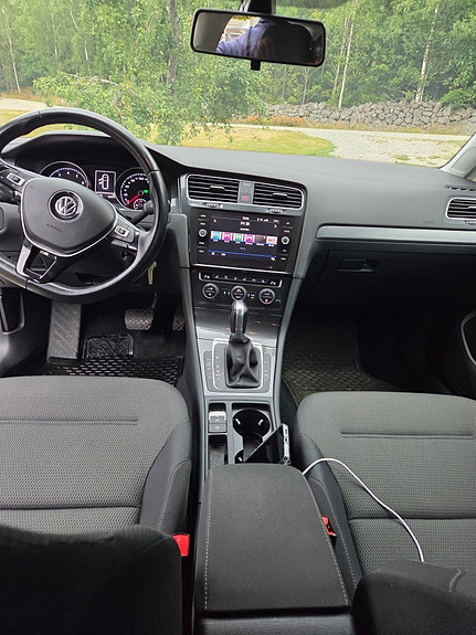 Volkswagen Golf VII 4 of 5