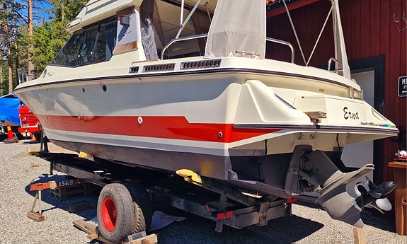 Coronet 280 Fly 4 of 5