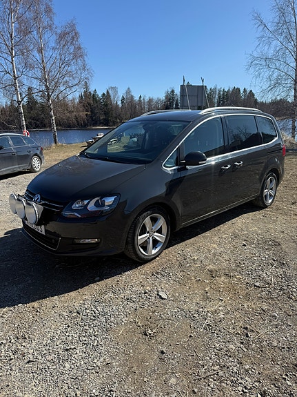 Volkswagen Sharan 3 of 5