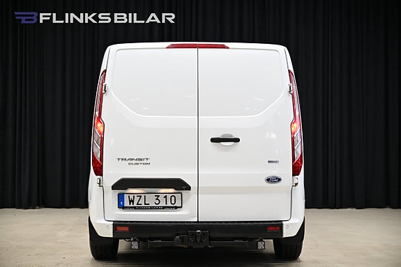 Ford Transit Custom 18 of 29