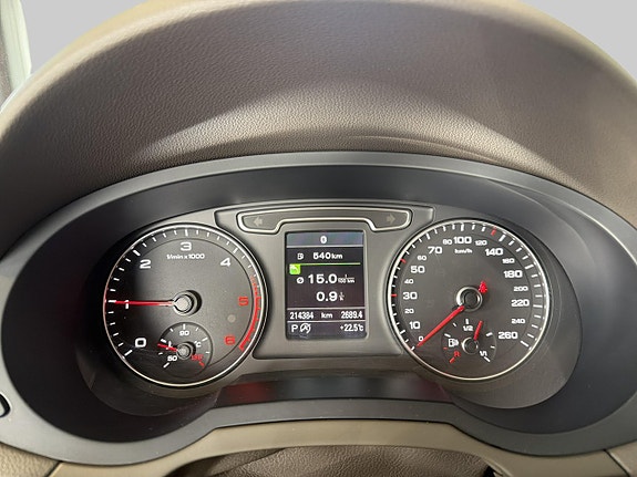 Audi Q3 12 of 21