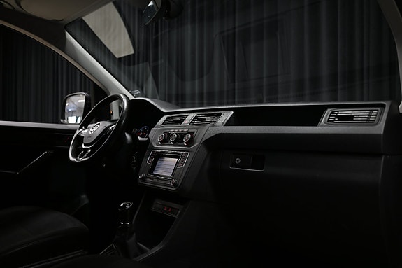Volkswagen Caddy 22 of 24