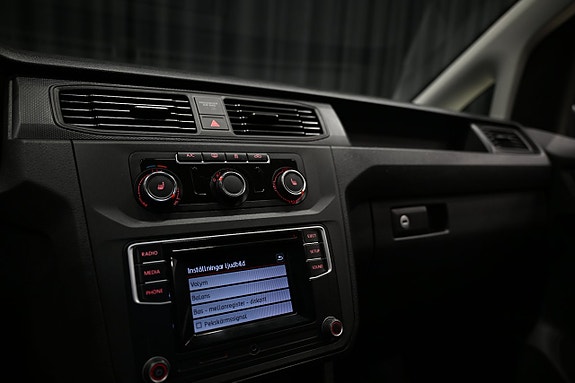 Volkswagen Caddy 21 of 24