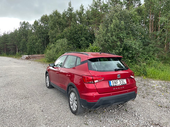 Seat Arona 10 of 12