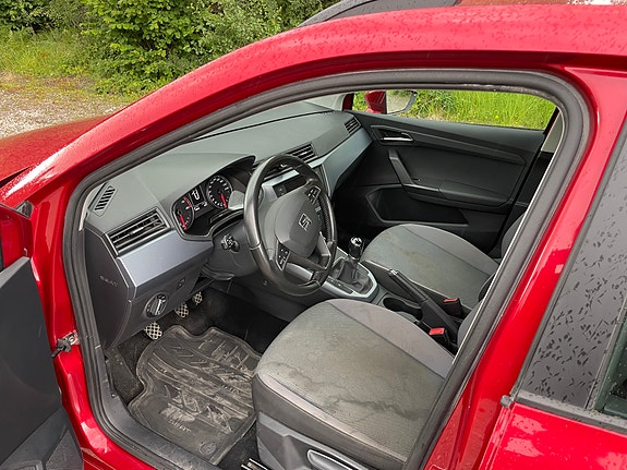 Seat Arona 4 of 5