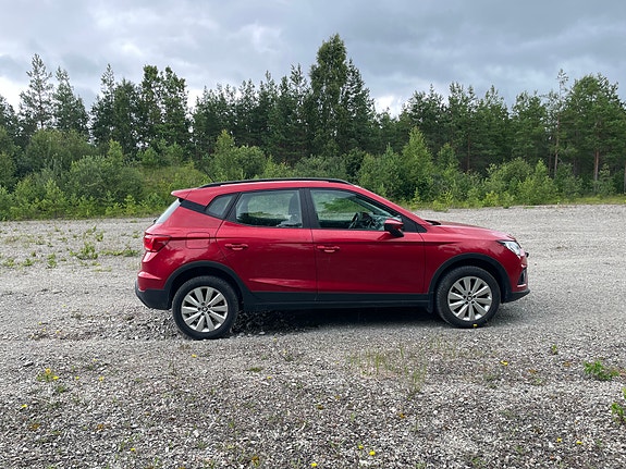 Seat Arona 2 of 5