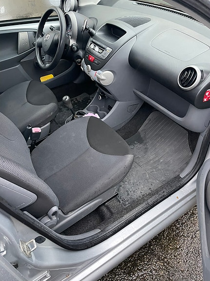 Toyota Aygo 4 of 5