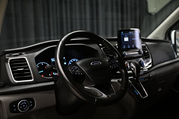 Ford Transit Custom 12 of 26