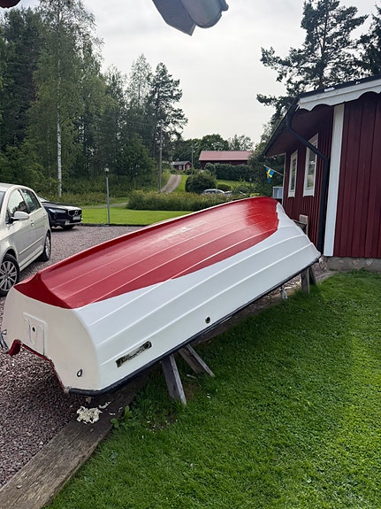 Cresent roddbåt 2 of 3