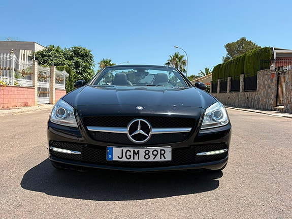 Mercedes-Benz SLK200 2 of 5