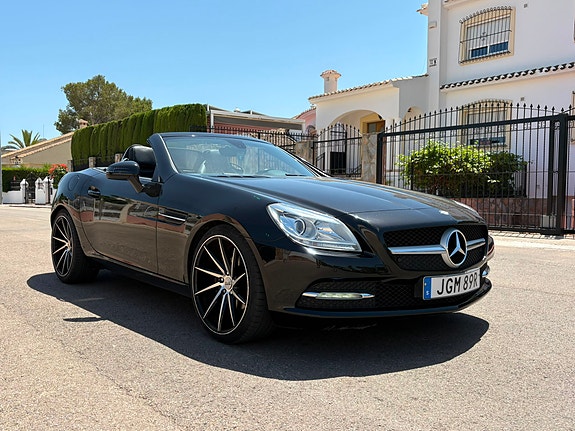 Mercedes-Benz SLK200 3 of 5