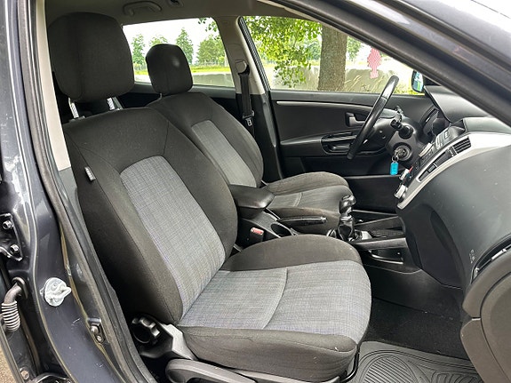 Kia Ceed 10 of 15
