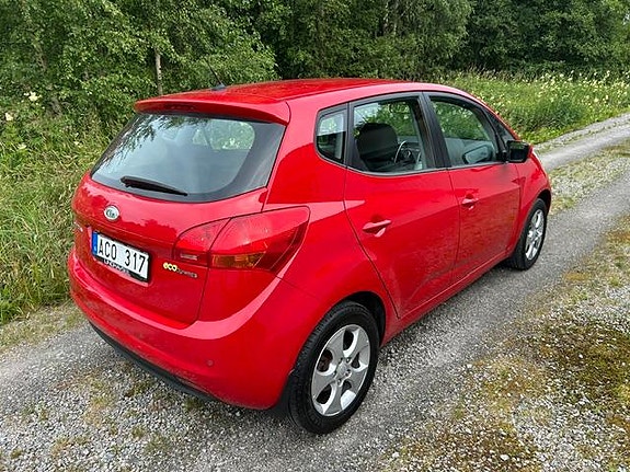 Kia Venga 2 of 5