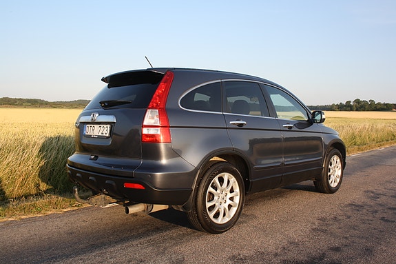 Honda CR-V 2 of 5
