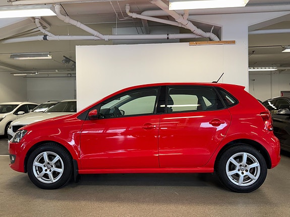 Volkswagen Polo 2 of 5
