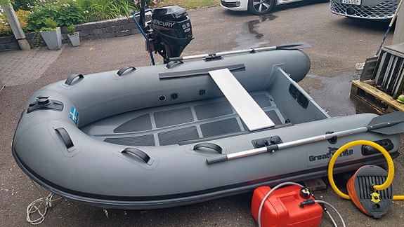 Greatwhite 270 ALU RIB 2 of 4