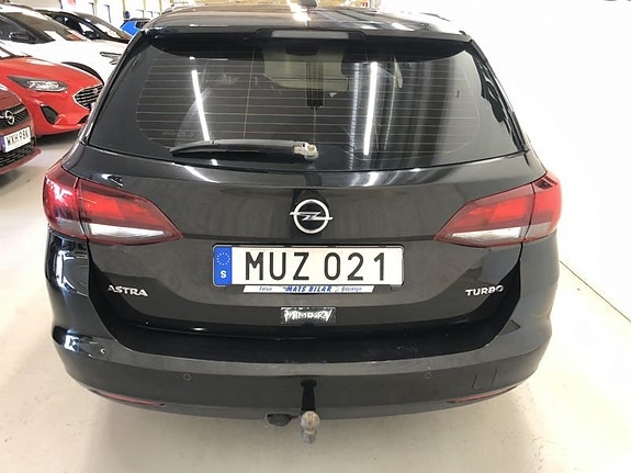 Opel Astra 4 of 5