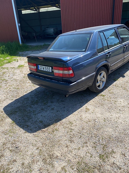 Volvo 940 2 of 5