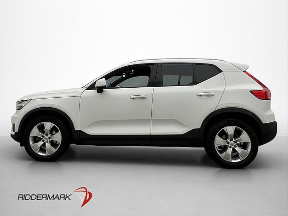 Volvo XC40 4 of 5