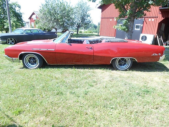Buick Le Sabre 4 of 5