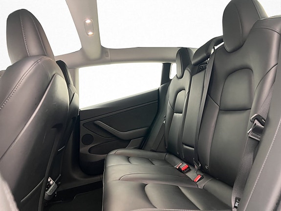 Tesla Model 3 15 of 30