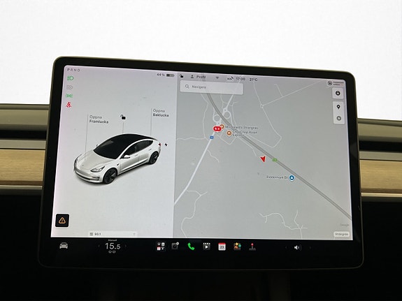 Tesla Model 3 20 of 30