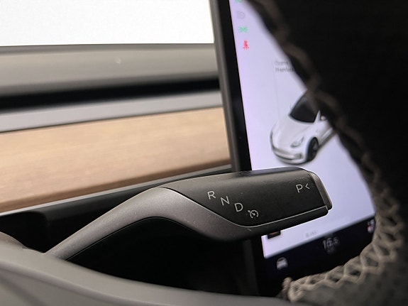 Tesla Model 3 17 of 30