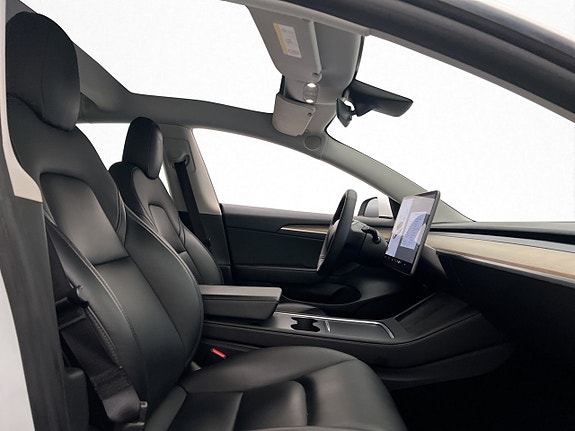 Tesla Model 3 13 of 30
