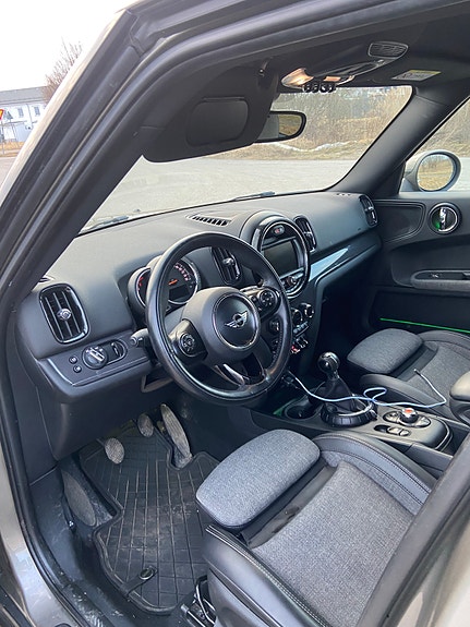 MINI Countryman Cooper D 4 of 5