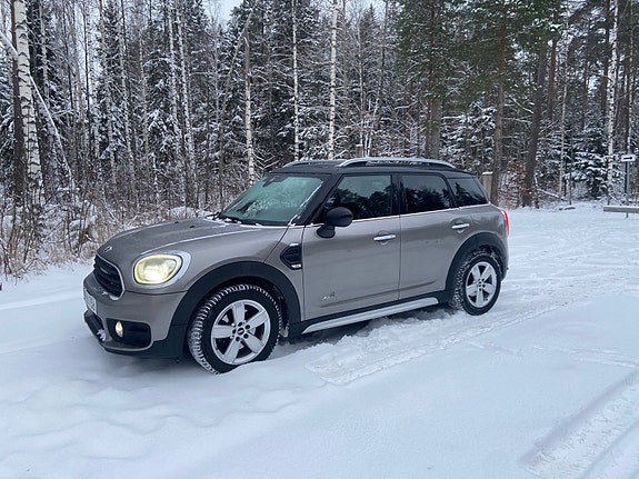 MINI Countryman Cooper D 5 of 5